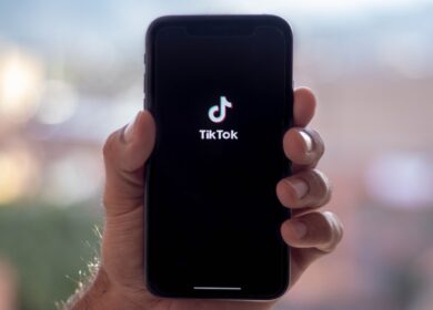 Melhores Horários para Postar no TikTok em 2026